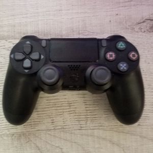 WIRELESS GAME CONTROLLER!!